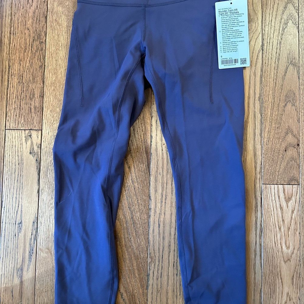 Lululemon Wunder Trsin with pockets nightfall. Size 6